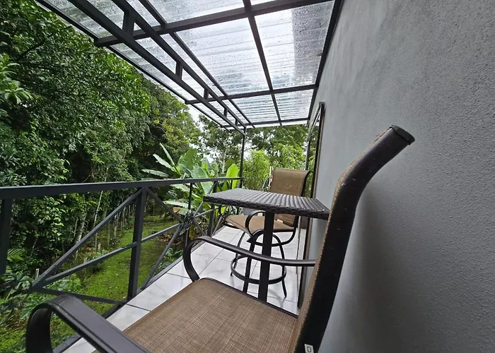 Happy Paradise Lodge